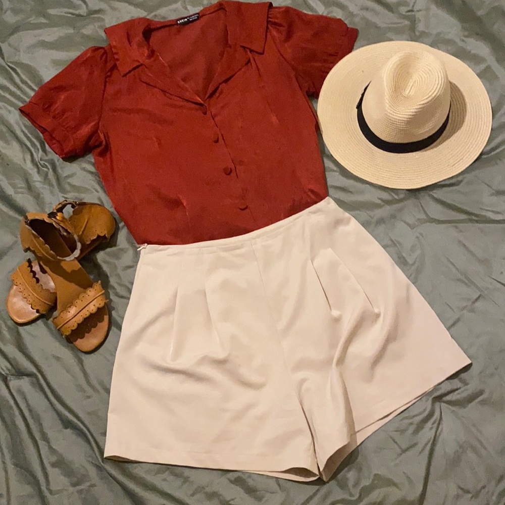 Cream colored Shorts